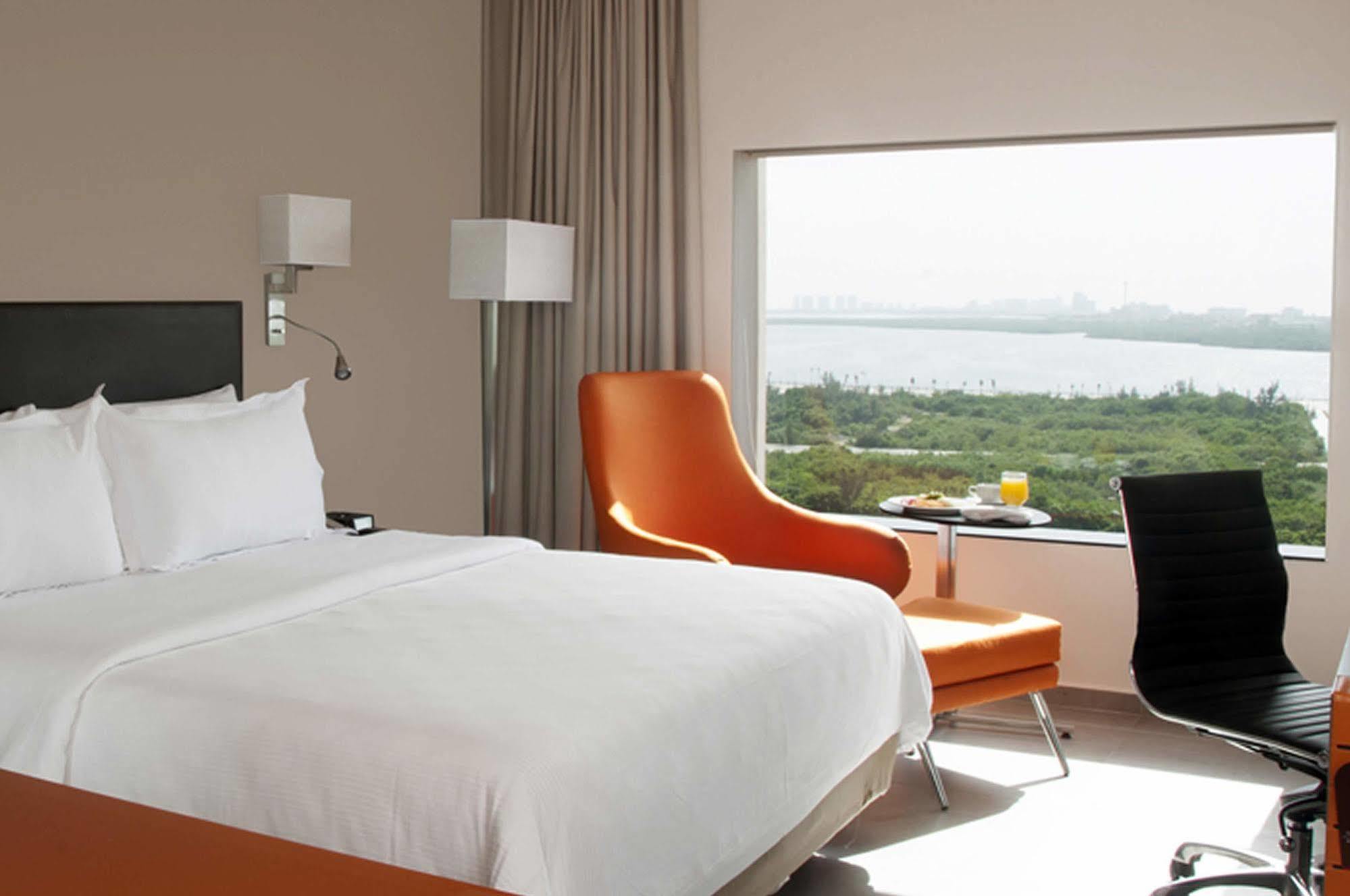 Fiesta Inn Cancun Las Americas Eksteriør bilde